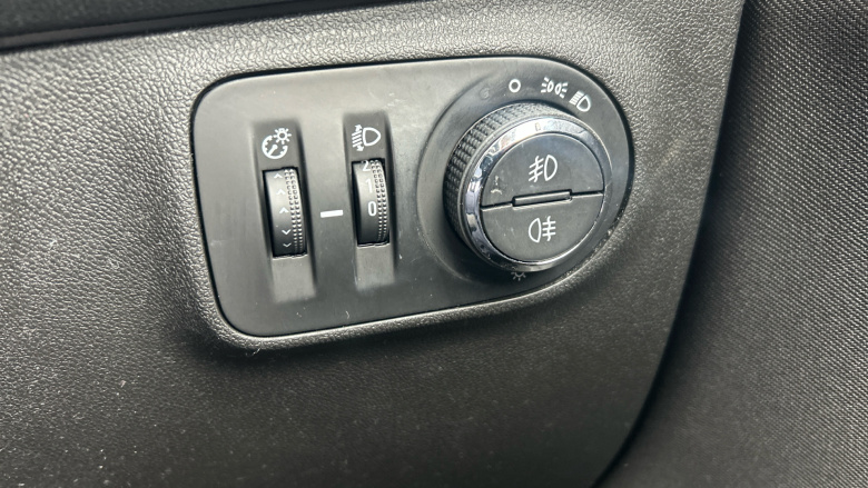 Vauxhall Corsa 1.4 Design 5dr Petrol Hatchback